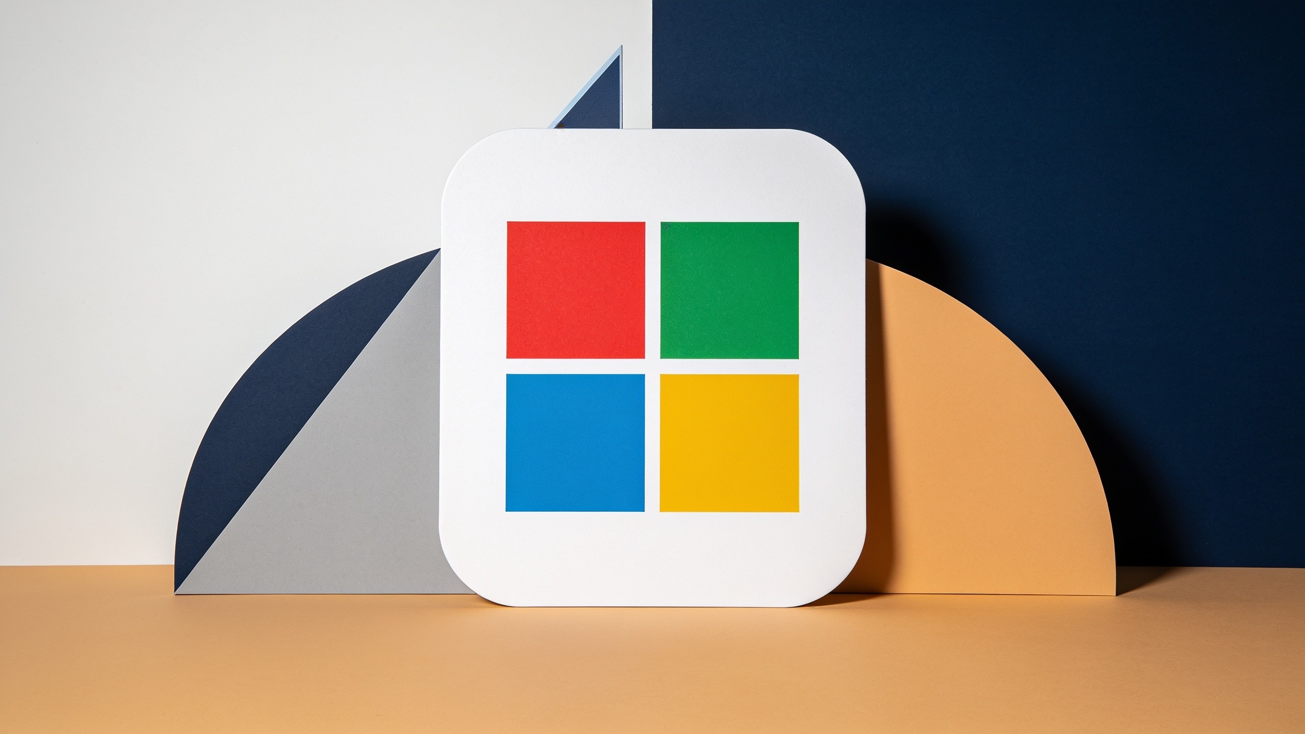 MICROSOFT <MSFT.O>: BERNSTEIN RAISES TARGET PRICE TO $662 FROM $660