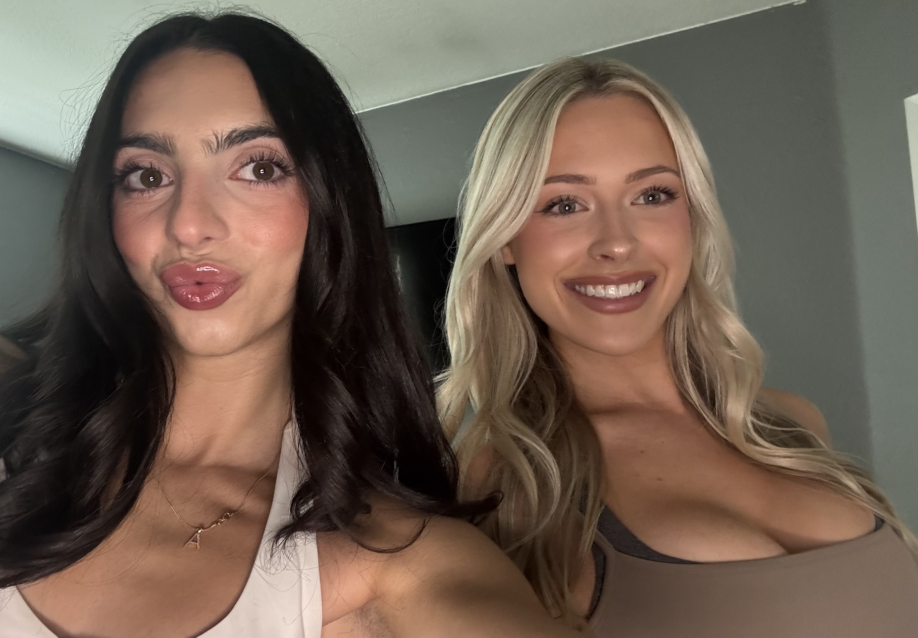 2girls1stream price