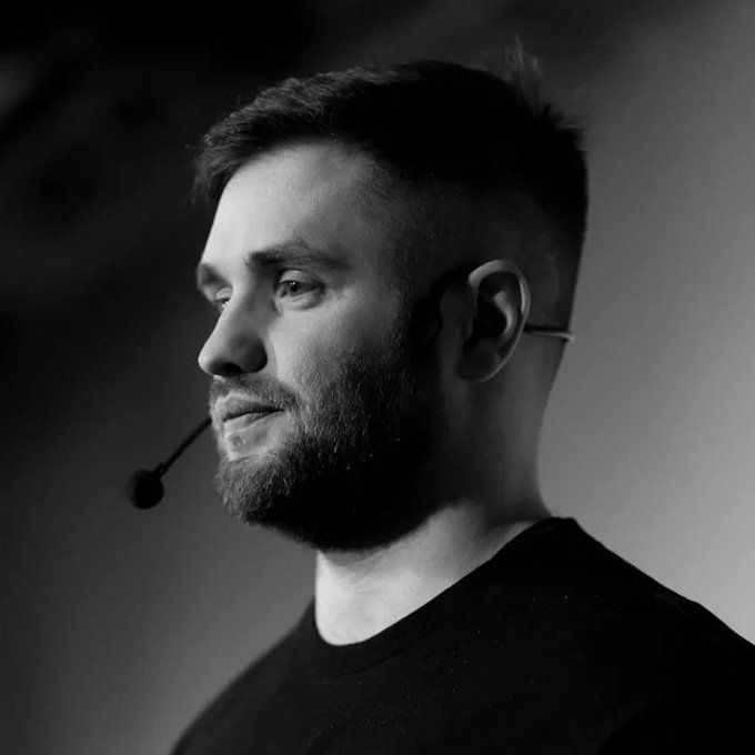 Giá RIP Konstantin Galish