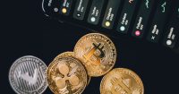 Debutan los primeros futuros XRP regulados por CFTC en EEUU