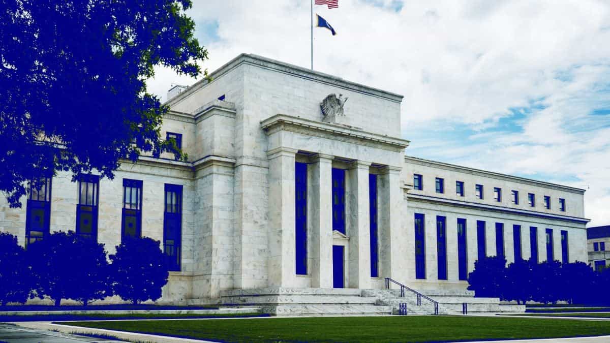 Federal Reserve, FDIC and OCC clarify rules for banks holding crypto for customers in joint statement image 0