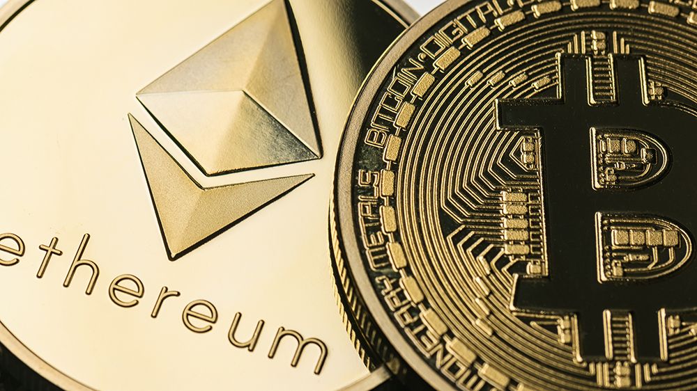 Bitcoin ETFs See $210M Outflows as Ethereum Funds Attract Modest ...