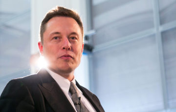 イーロン・マスク氏、世界初の個人純資産5,000億ドルに到達した人物に