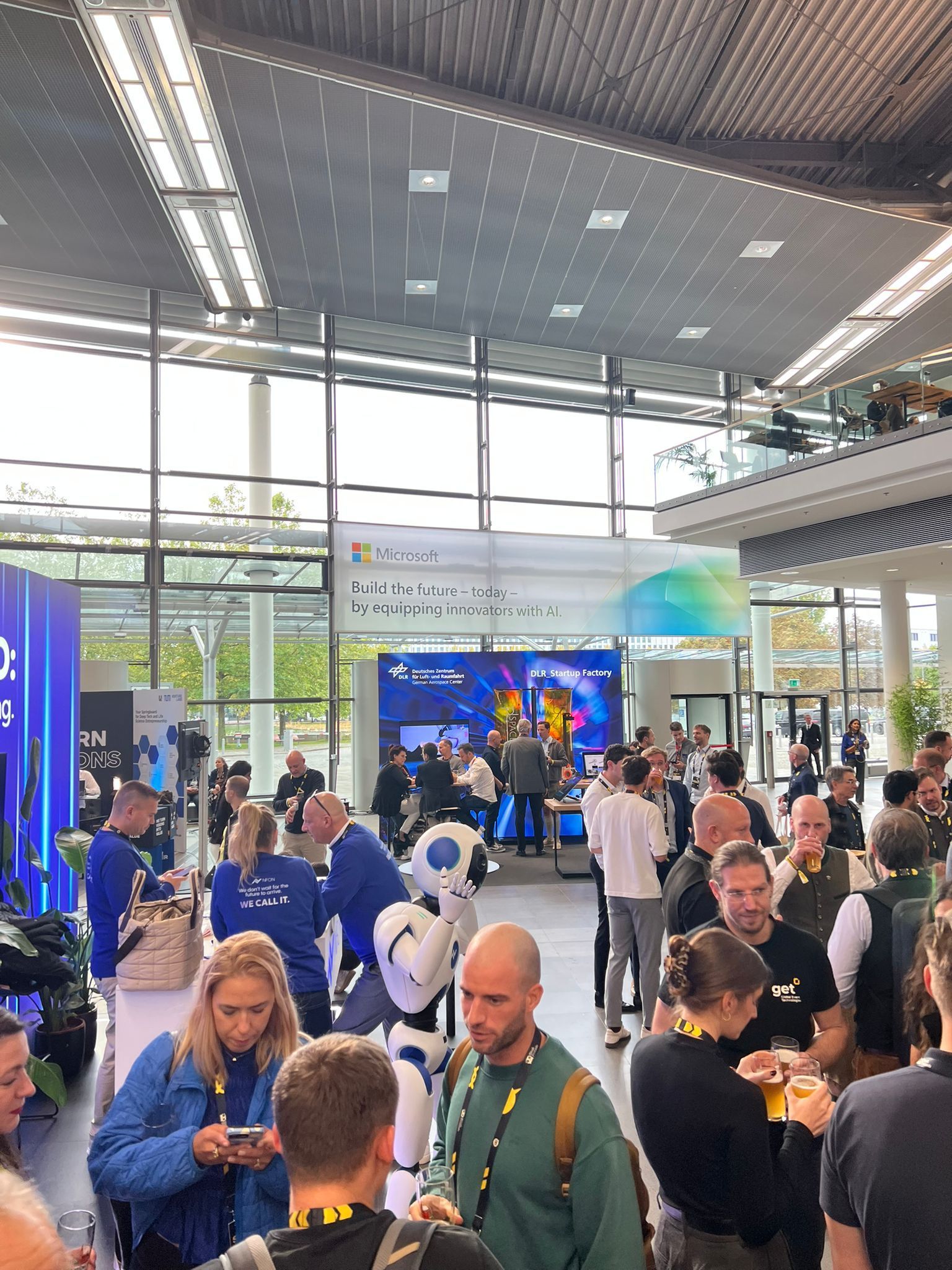 Bits & Pretzels 2025 Review: Münchens Startup-Festival zwischen Tradition und Wandel image 0