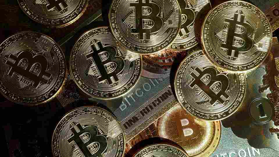 Bitcoin vuelve a subir, mientras Strategy adquiere 43 millones más para su reserva