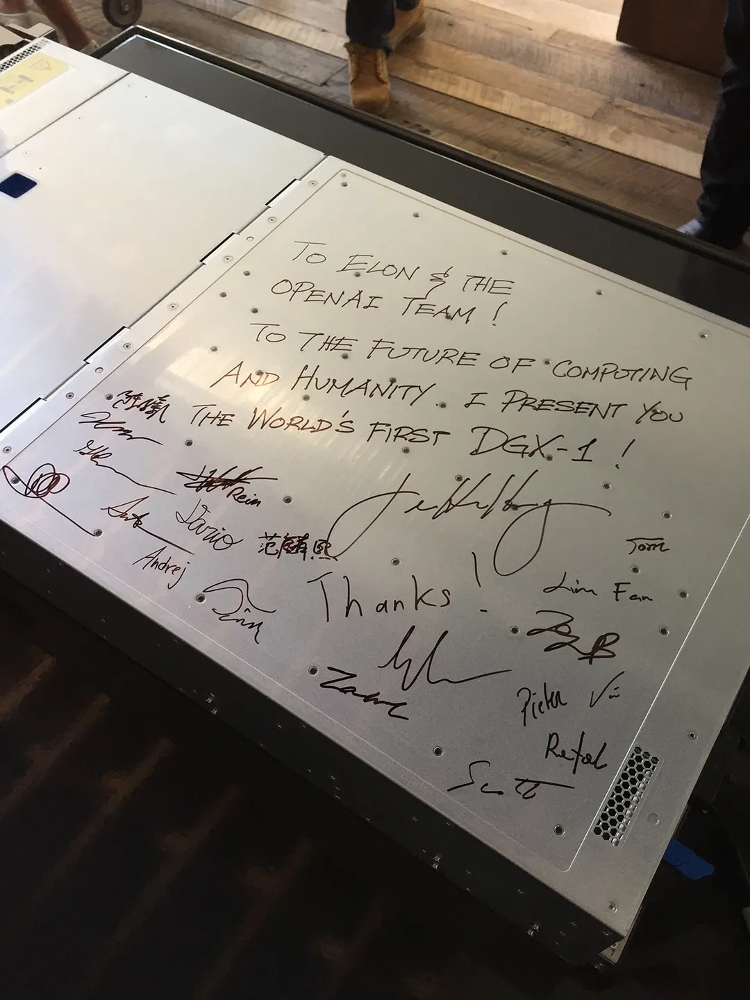 英伟达如何穿越三次技术周期,从游戏显卡蜕变为AI算力霸主? image 4