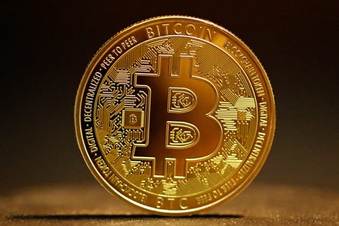 Edelmetalle und Bitcoin statt Aktien – Robert Kiyosaki warnt vor wirtschaftlichem Zusammenbruch in den USA image 0