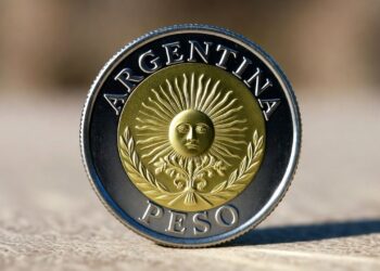 Debuta criptomoneda del peso argentino