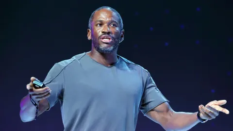 ¿USDT insolvente? Arthur Hayes cuestiona públicamente a Tether