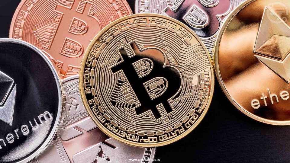 Crypto Market Shows Mixed Signals Today