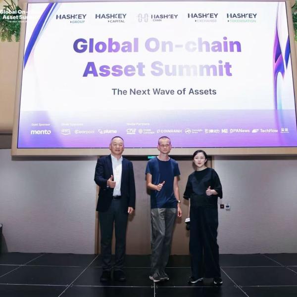 Vitalik 与肖风博士联合倡议发起以太坊应用联盟（EAG），邀请全球以太坊建设者共建协作新范式