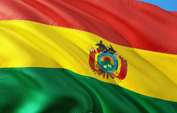 ボリビア、インフレと米ドル不足対策に仮想通貨とステーブルコインに目を向ける