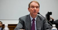 Paul Atkins, pro-cripto, oficialmente juramentado como Presidente de la SEC