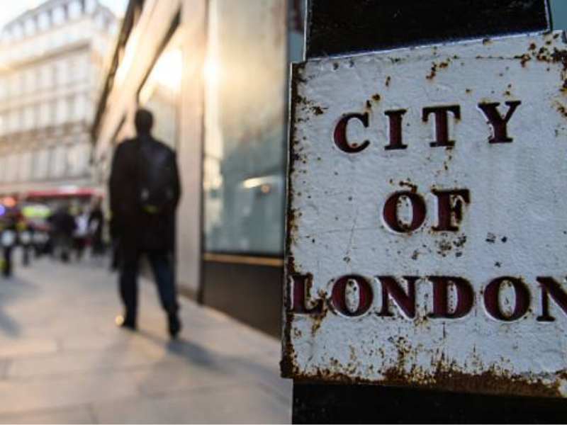 优步(UBER.US)联手Starship在英国推出配送机器人，明年将扩张至欧洲多国