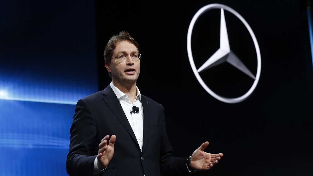 Mercedes CEO warns Europe against premature EV push as EVs get critical US support image 0
