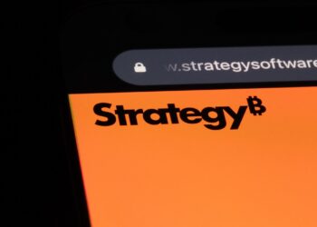 Strategy se financiará en euros para comprar más bitcoin