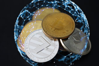 Market Waves: Bitcoin and Ethereum Prices Fluctuate This Week