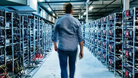 Оценочная логика биткоин-майнеров: "Генерация электроэнергии для AI" в несколько раз прибыльнее, чем "добыча биткоина"