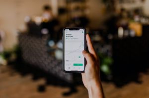 10 Platform Trading Futures Kripto Terbaik 2025: Leverage Tinggi, Biaya Rendah, dan Aman!