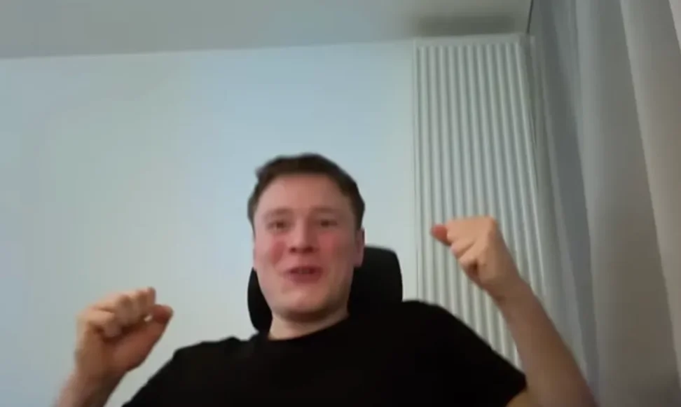 老哥 11 年前买了几十个比特币，密码丢失后黑客千辛万苦帮忙拿回！过程也太曲折了... image 17