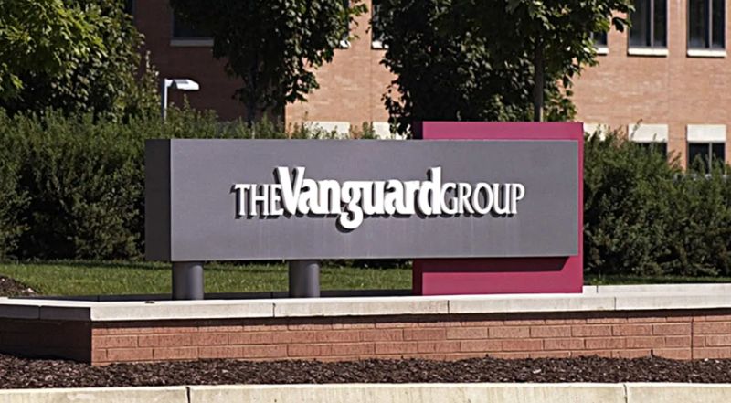 バンガード・グループ、バンク・オブ・アメリカ、チャールズ・シュワブが暗号通貨業界に参入するということはどういう意味ですか?