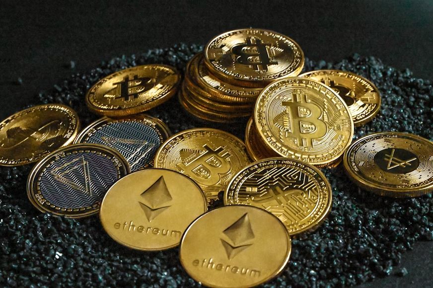 Melhores Altcoins de 2025: O Hype do Genesis Day da BlockDAG com FIL, KAS e PEPE image 1