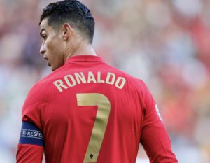 Cristiano Ronaldo Luncurkan Meme Coin CR7, Hoax atau Fakta?