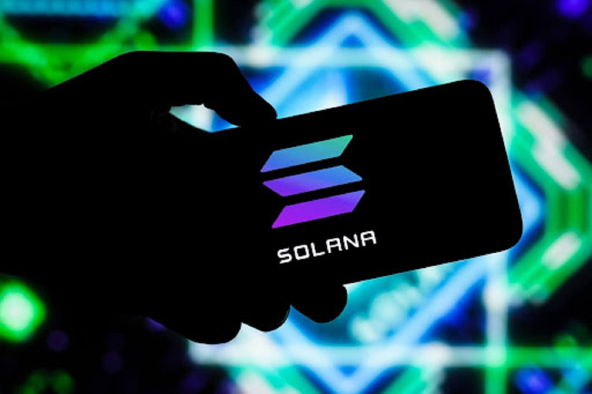 Solana Gains Big Network Momentum—But Is a SOL Price Rally Coming?