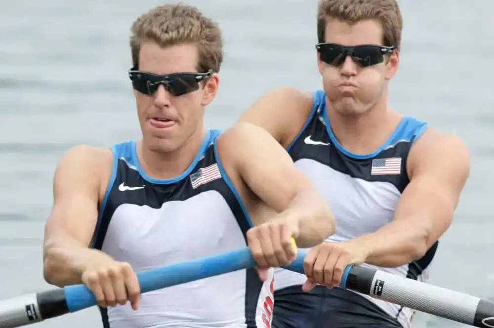 Hai canh bạc của anh em nhà Winklevoss: Facebook và Bitcoin image 1