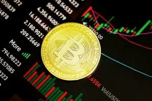 Bitcoin Tumbles Below $67K As US Government Moves $2B Silk Road Tokens Despite ”Never Sell” Donald Trump Pledge