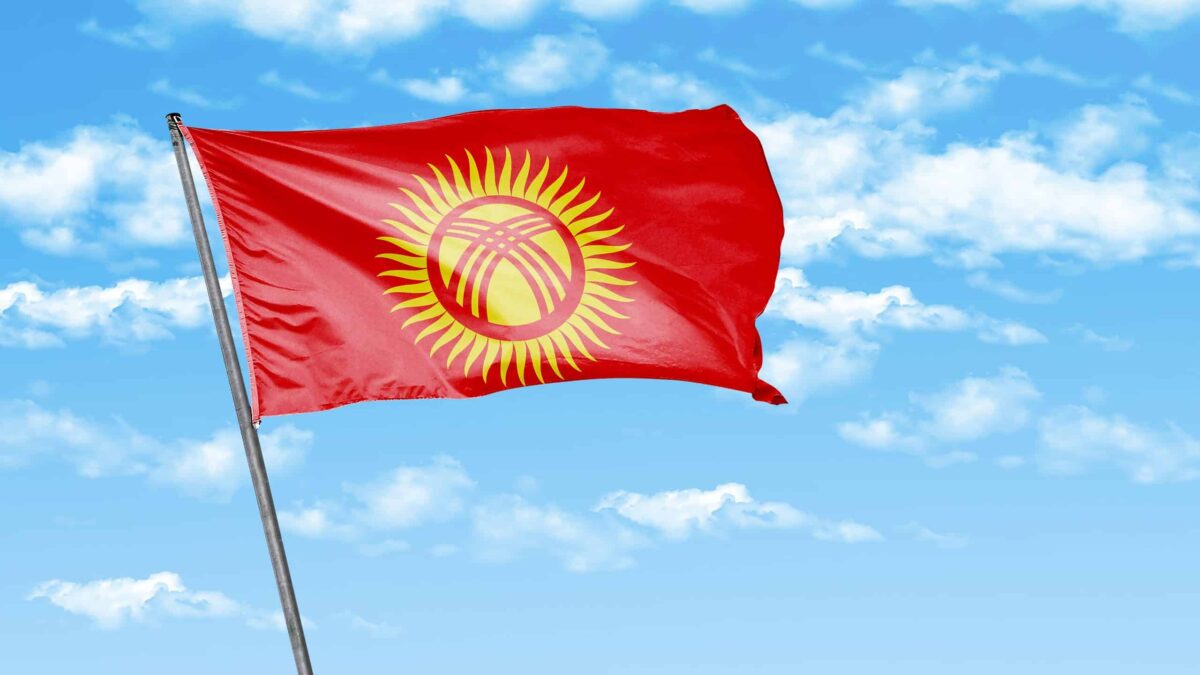 Kyrgyzstan Meluncurkan USDKG, Stablecoin yang Didukung Emas