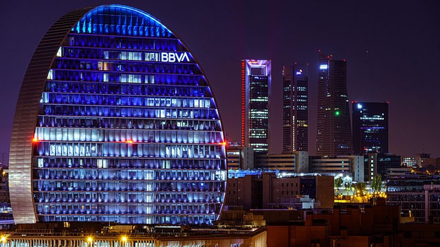 スペインの銀行BBVAがリップル社を活用し、MiCAの下でのリテール仮想通貨の保管を強化