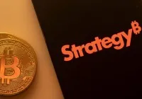 MicroStrategy enfrenta una crisis de liquidez y el modelo de tesorería de bitcoin pone a prueba la confianza del mercado
