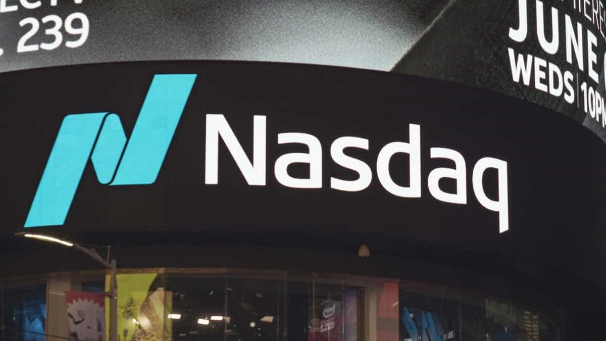Nasdaq tăng cường giám sát các công ty huy động vốn để mua crypto: báo cáo