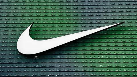 Nike сталкивается с коллективным иском на сумму 5 миллионов долларов из-за закрытия NFT-отдела RTFKT