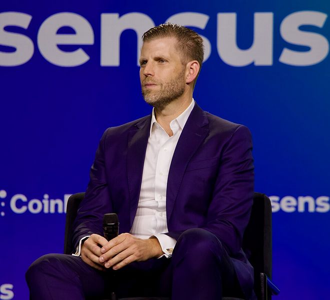 Trump family went pro-crypto after Biden ‘weaponized banks’ — WSJ image 0