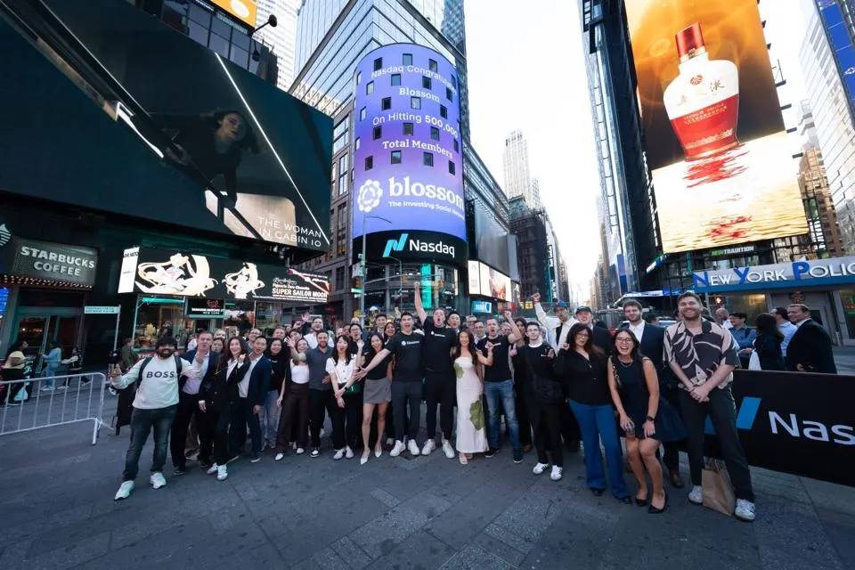 从跟单到数据变现：社交投资平台的崛起与商业模式创新 image 1