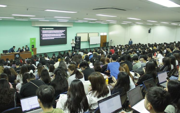 Web3 On Campus 2025 di Petra Christian University: Mengupas Peluang dan Pemanfaatan Web3, Blockchain, De-Fi serta NFT image 0