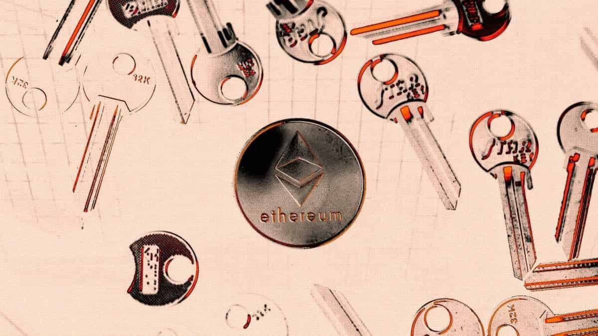 Los ingresos de los stakers de Ethereum caen un 30% desde el pico de marzo a medida que la actividad en la cadena se desacelera image 0