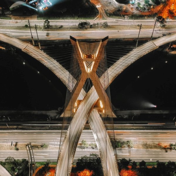 从跨链桥聚合到通用流动性市场,LI.FI 再获 2900 万美元加注