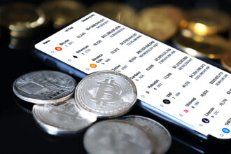 Bitcoin Enfrenta Problemas mientras su Precio Baja de $107,000