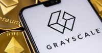 Grayscale apuesta 857,600 ETH valorados en $3.8B hoy