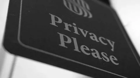¿Qué son las aplicaciones de mensajería privada Session y SimpleX donadas por Vitalik?