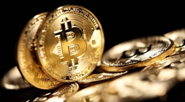 加密一周大事速览：XRP 市值超越 SOL，荣登 Crypto 市值榜 Top4;Pump.fun 因直播争议收入骤降 66% image 4