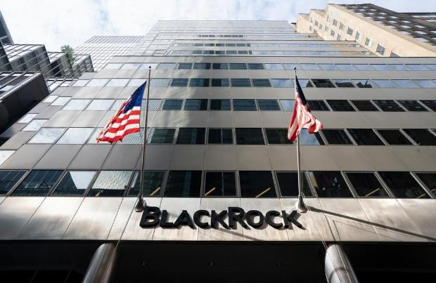 BlackRock CEO Larry Fink glaubt an einen Bitcoin-Kurs von 700.000 Dollar