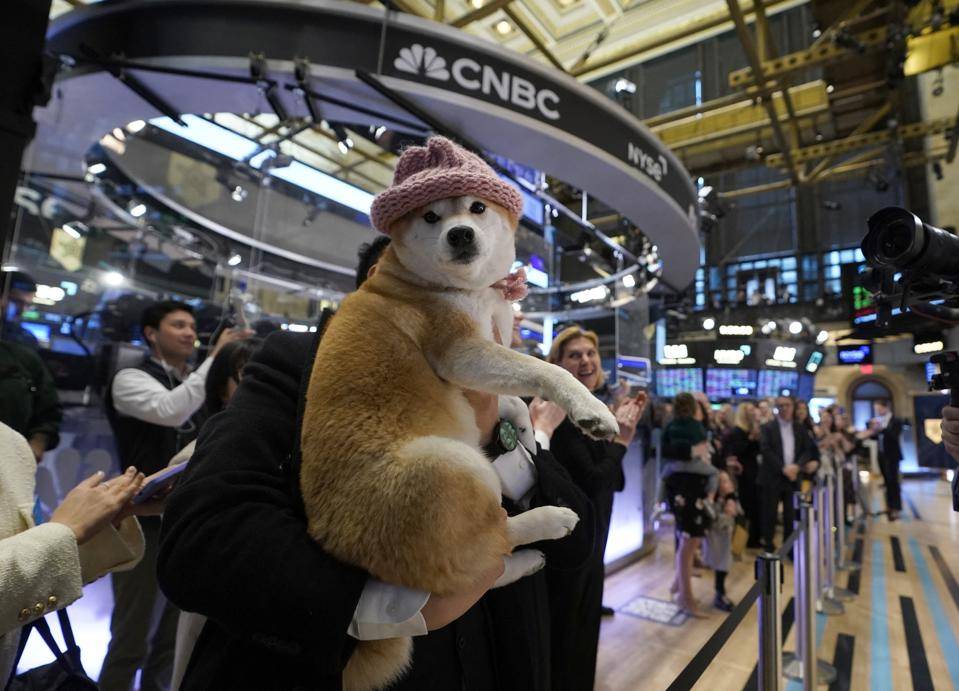 مشاركة المحافظ، متابعة كبار المستثمرين، النسخ بنقرة واحدة: عندما تصبح مجتمعات الاستثمار بنية تحتية مالية جديدة image 0