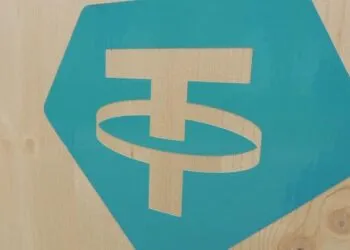 Tether desafía la rebaja de S&P, citando activos pasados por alto y una fuerte rentabilidad