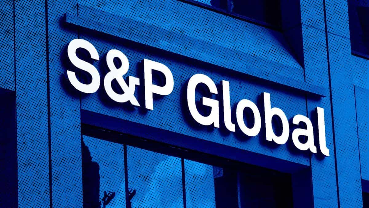 S&P Global تطلق أول مؤشر هجين يجمع بين العملات المشفرة والأسهم المرتبطة بالعملات المشفرة