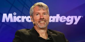 4 Strategi Michael Saylor Borong Bitcoin: Prediksi BTC Capai Rp350 Miliar?
