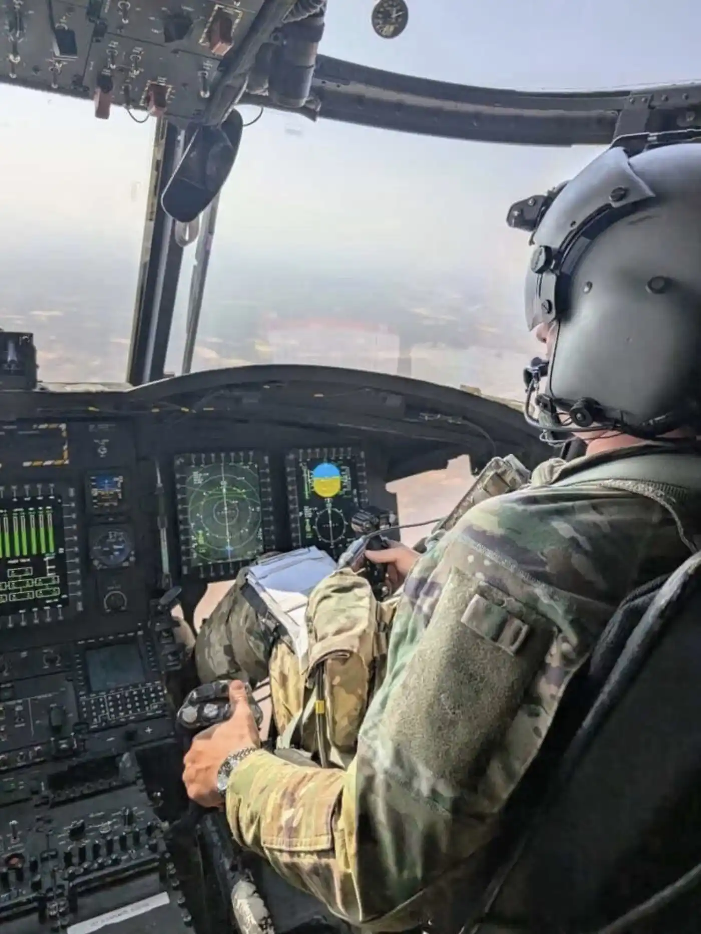 美军成全球最强“投资部队”：航母甲板聊山寨币，战斗机飞行员靠比特币暴富 image 6